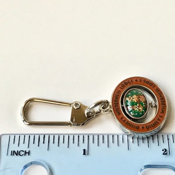 Vintage Disney Wilderness Lodge Resort Zipper Pull - Picture 5 of 6